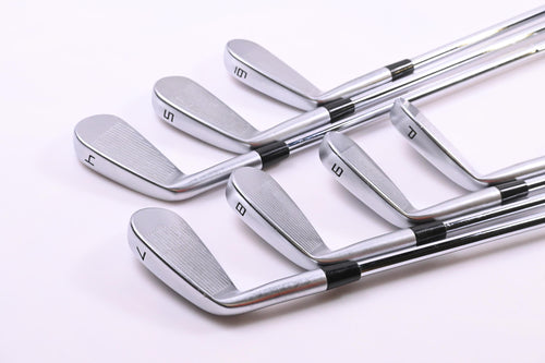 Taylormade P7MB 2023 Irons / 4-PW / Stiff Flex Elevate MPH 95 Shafts