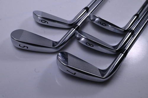 Titleist CB 620 Irons / 5-9i / Regular Flex Project X Shafts