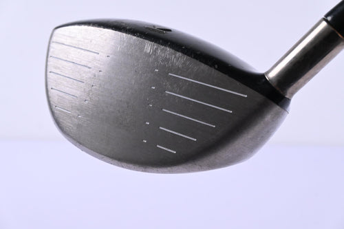 Titleist 907 D2 Driver / 9.5 Degree / Stiff Flex Aldila VS Proto 65 Shaft