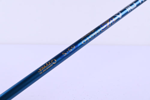 Titleist 907 D2 Driver / 9.5 Degree / Stiff Flex Aldila VS Proto 65 Shaft