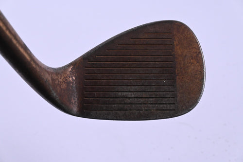 Left Hand Cleveland Reg 588 RTG Gap Wedge / 52 Degree / Stiff Flex Dynamic Gold
