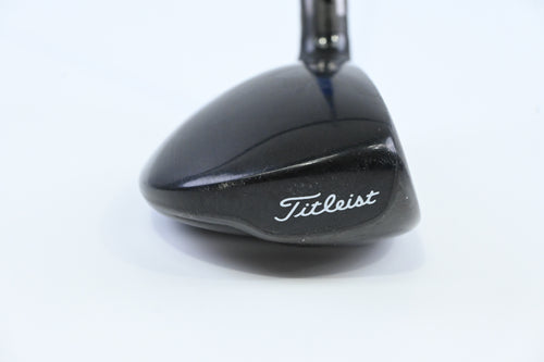Titleist 913H #3 Hybrid / 19 Degree / Stiff Flex Diamana S+ 82 Shaft