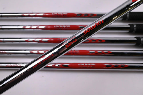 Taylormade Qi Max Irons / 5-PW / Stiff Flex N.S.Pro Modus³ Tour 105 Shafts
