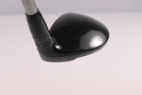 Titleist 913H #3 Hybrid / 19 Degree / Stiff Flex Diamana M+ Red 60 Shaft