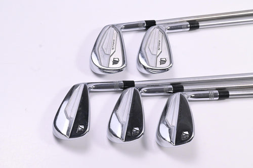 Wilson Staff Model CB / Model Blade 2024 / 5-9i / X-Flex KBS Tour C-Taper 130