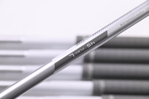 Ladies Taylormade M6 Irons / 6-PW+GW+SW / Ladies Flex Taylormade 45 Shafts