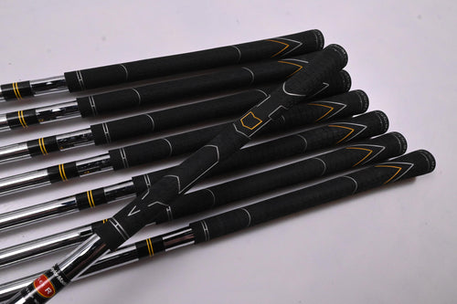 Taylormade R7 Draw Irons / 4-PW+SW / Regular Flex Taylormade T-Step 90 Shafts