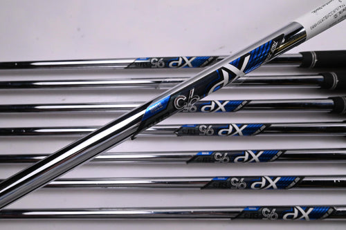 Callaway Rogue Irons / 4-PW+SW / Regular Flex XP ST15 95 R300 Shafts