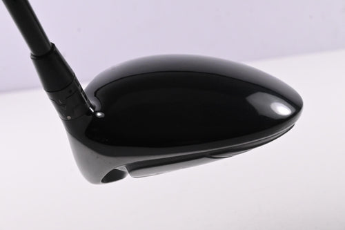 Titleist 915 D2 Driver / 10.5 Degree / Regular Flex Tensei AV Blue 55 Shaft