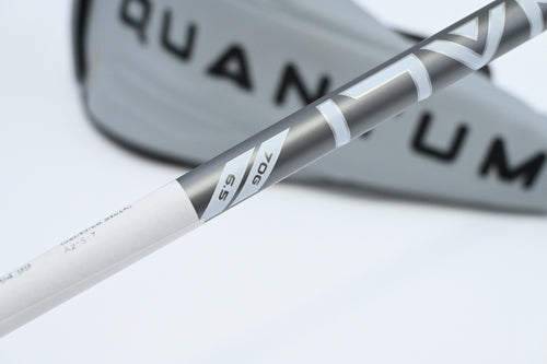 Callaway Quantum Max D Driver / 12 Degree / X Flex Denali Frost Silver 70 Shaft