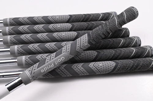 Taylormade Stealth Irons / 5-PW+AW / Regular Flex Elevate MPH 95 Shafts