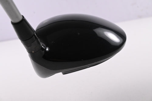 Titleist 915 D3 Driver / 9.5 Degree / Stiff Flex Diamana D+ White 70 Shaft
