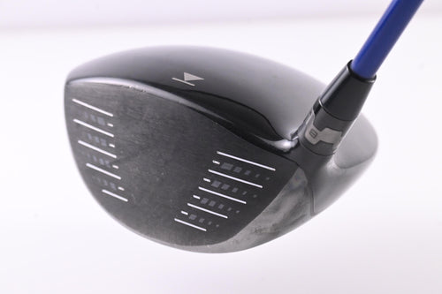 Titleist 913 D2 Driver / 9.5 Degree / Regular Flex Diamana S+ Blue 62 Shaft