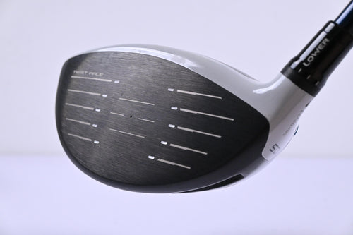 TaylorMade SIM2 Max Driver / 10.5 Degree / Regular Flex Fujikura Ventus Blue 5