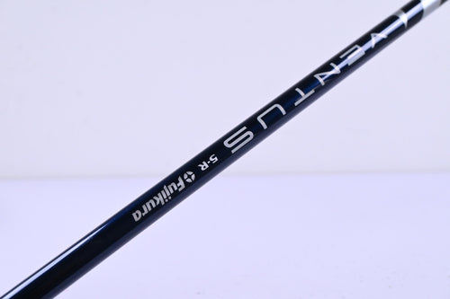 TaylorMade SIM2 Max Driver / 10.5 Degree / Regular Flex Fujikura Ventus Blue 5