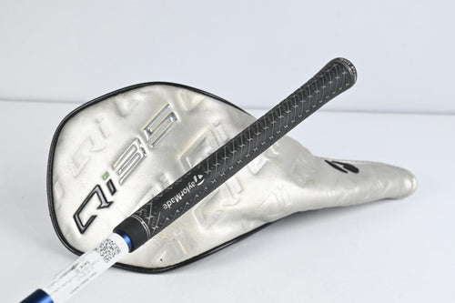 Taylormade Qi35 Driver / 10.5 Degree / Regular Flex Fujikura Ventus Blue 5 Shaft