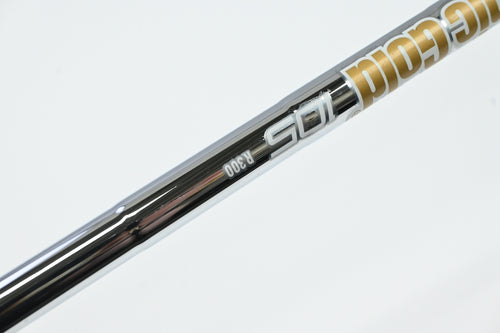 Mizuno JPX 923 Hot Metal Pro #4 Iron / 19 Degree / Regular Flex Dynamic Gold 105