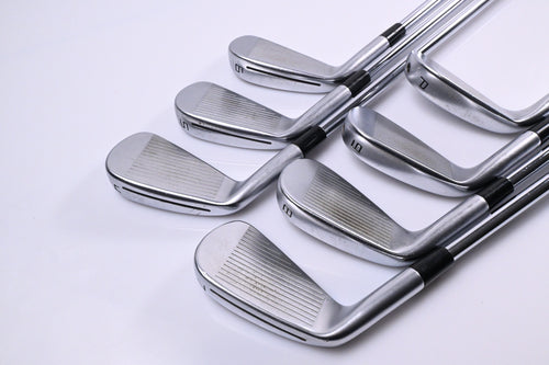 Taylormade P790 2023 Irons / 4-PW / Regular Flex N.S.Pro Modus³ Tour 105 Shafts