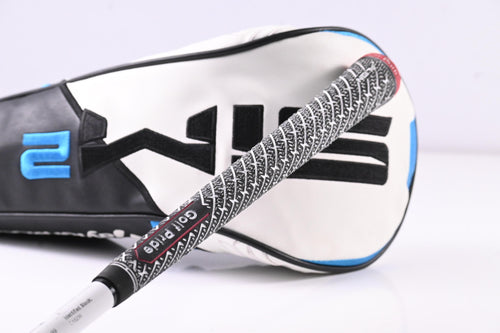 Taylormade SIM2 Driver / 8 Degree / Stiff Flex Kai'li White 60 Shaft