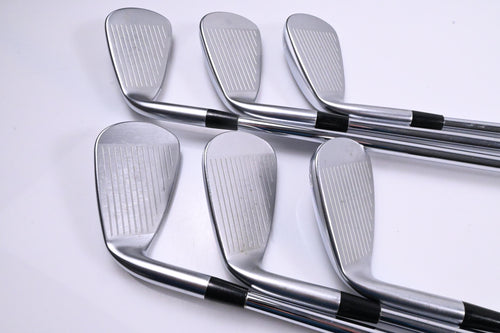 Mizuno JPX 923 Hot Metal HL Irons / 5-PW / Stiff Flex Dynamic Gold 105 S300