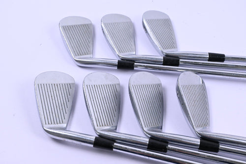 Mizuno JPX 800 Pro Irons / 4-PW / Regular Flex Dynalite Gold XP R300 Shafts