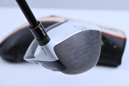 Left Hand Taylormade M2 2016 Driver / 9.5 Degree / Stiff Flex Fujikura Pro 60