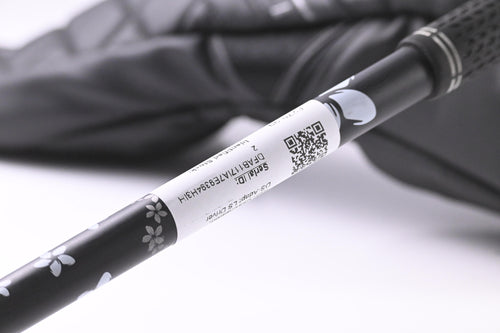 Cobra DS-Adapt LS Driver / 9 Degree / X-Flex Diamana White Board 63 Shaft