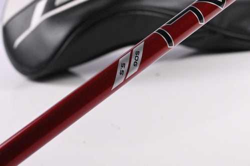 Titleist GT2 Driver / 10 Degree / Regular Flex Project X Denali Red 50 Shaft