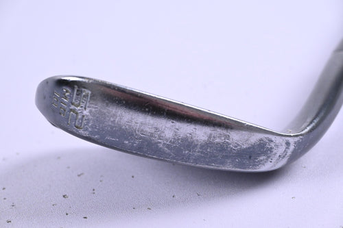 Cleveland RTX ZipCore Gap Wedge / 52 Degree / Wedge Flex Dynamic Gold Spinner