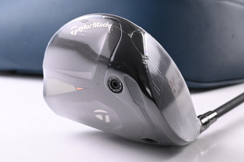 Taylormade Qi4D Driver / 10.5 Degree / Regular Flex REAX Blue 50 Shaft