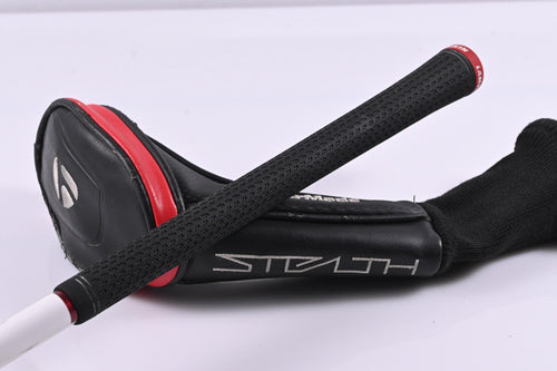 Taylormade Stealth #3 Hybrid / 19.5 Degree / Stiff Flex HZRDUS Smoke RDX Red 80