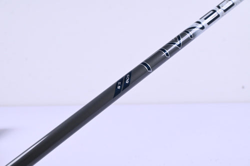 Callaway Elyte Driver / 10.5 Degree / Regular Flex Denali Charcoal 50 Shaft