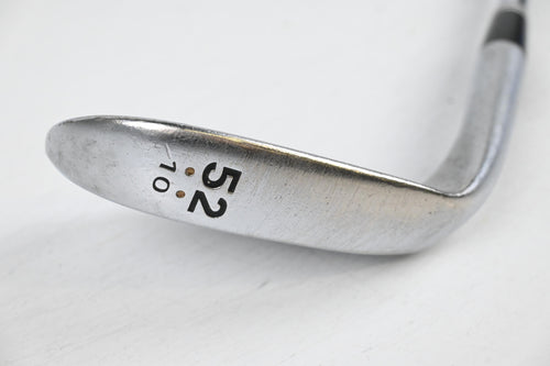 Cleveland 588 RTX Gap Wedge / 52 Degree / Wedge Flex Dynamic Gold Shaft