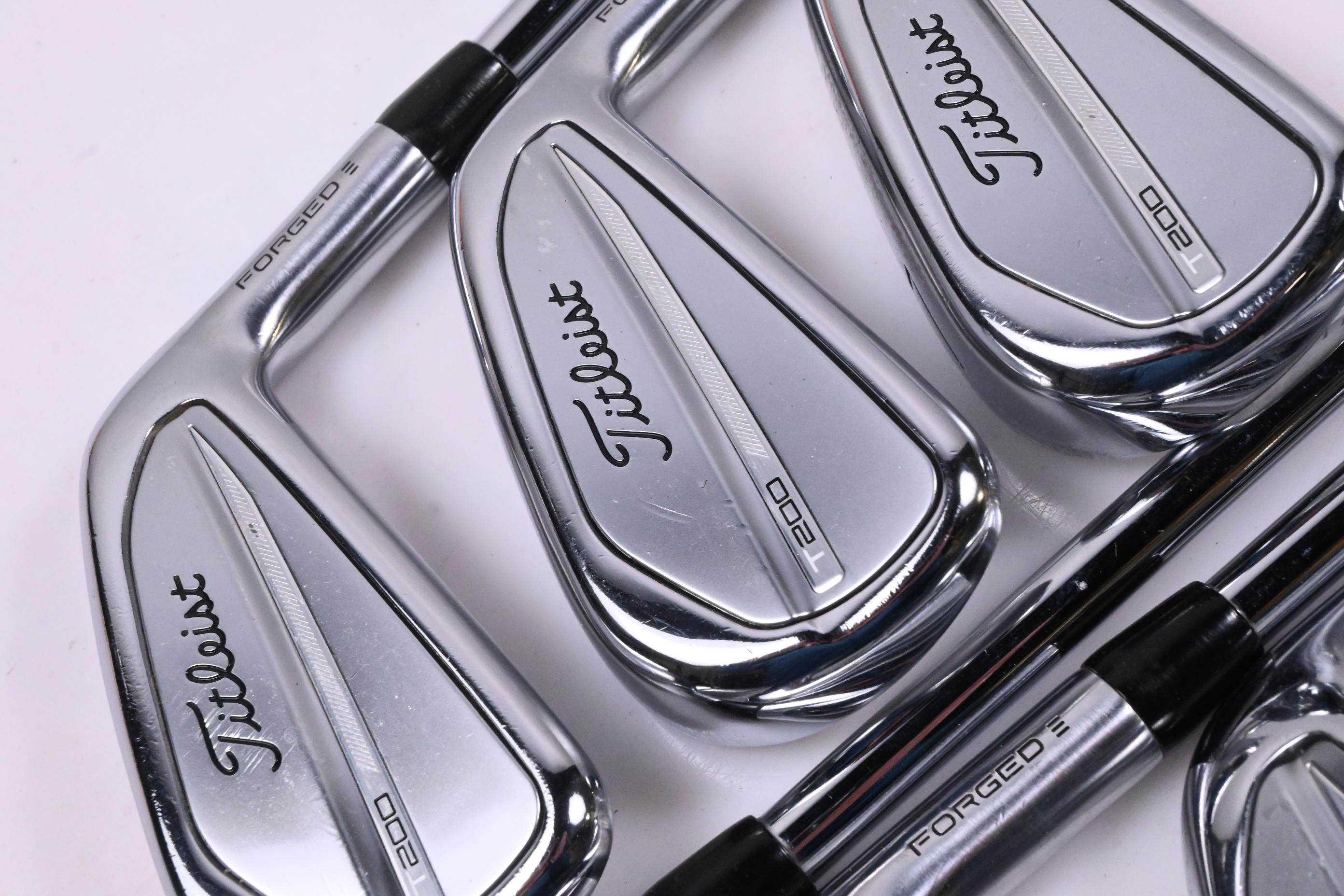 Titleist T200 2023 Irons / 5-PW+48° / Regular Flex AMT Black R300