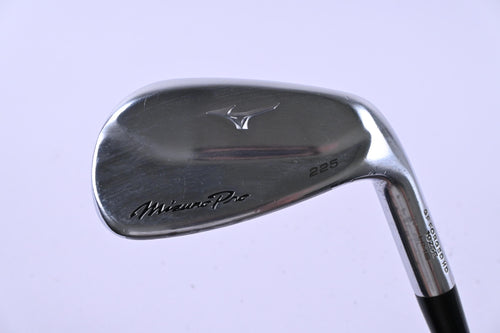 Mizuno Pro 225 Gap Wedge / 49 Degree / Stiff Flex Dynamic Gold 120 S300 Shaft