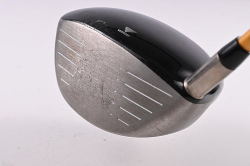 Titleist 907 D2 Driver / 9.5 Degree / Stiff Flex UST Proforce V2 Yellow 66 Shaft