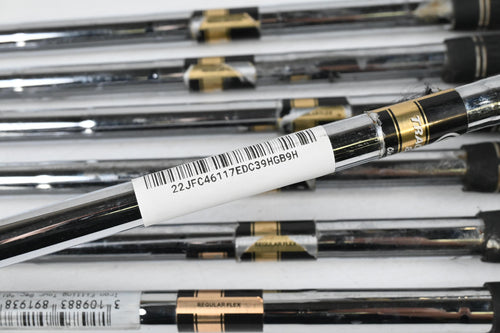 Cleveland CG16 Black Pearl Irons / 4-PW / Regular Flex Traction 85 Shafts
