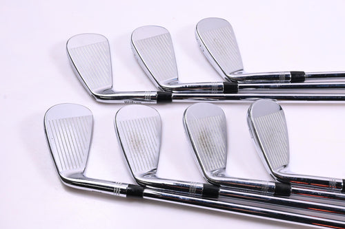 Wilson Staff Model Blade 2024 Irons / 4-PW / X-Flex N.S.Pro Modus³ Tour 120