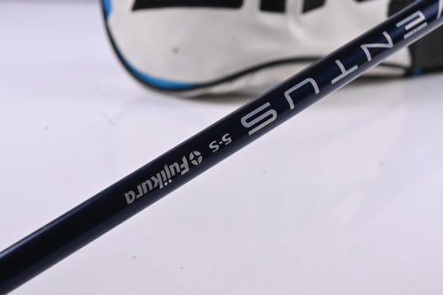 Taylormade SIM2 Max Driver / 9 Degree / Stiff Flex Fujikura Ventus Blue 5 Shaft