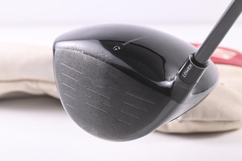Taylormade R15 Black Driver / 10.5 Degree / Stiff Flex Fujikura Speeder 57 Shaft