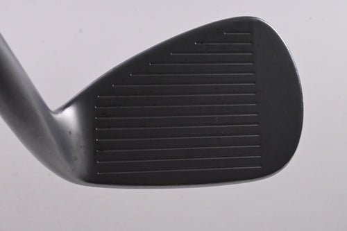 Left Hand Mizuno JPX 921 Hot Metal Pitching Wedge / 46 Degree / Regular Flex