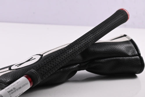 Taylormade Stealth Plus #3 Hybrid / 19.5 Degree / Regular Flex HZRDUS Smoke Red