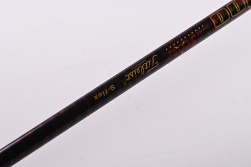 Titleist 909 D2 Driver / 10.5 Degree / Stiff Flex Aldila Voodoo S-Core Shaft