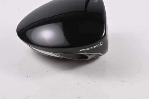 Taylormade R9 Driver / 9.5 Degree / Stiff Flex Fujikura Motore 65 Shaft
