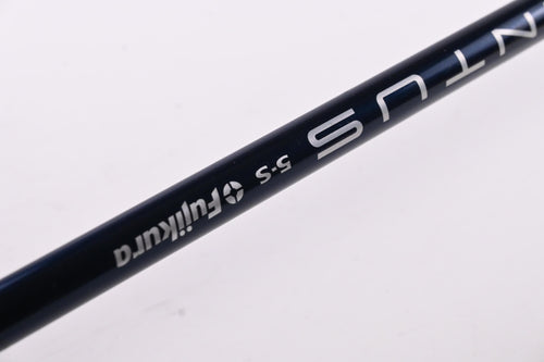 Taylormade SIM Driver / 9 Degree / Stiff Flex Fujikura Ventus Blue 5 Shaft