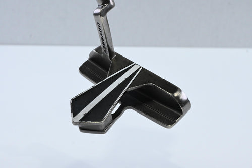 Odyssey White Ice Dart Blade Putter / 34 Inch