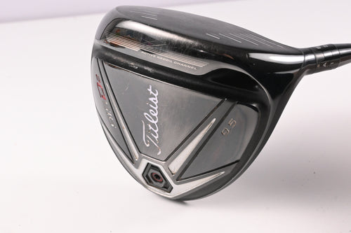 Titleist 915 D2 Driver / 9.5 Degree / Stiff Flex Diamana D+ 70 Shaft
