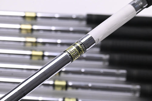 Mizuno MX-23 Irons / 3-PW / Regular Flex Dynamic Gold Lite R300 Shafts