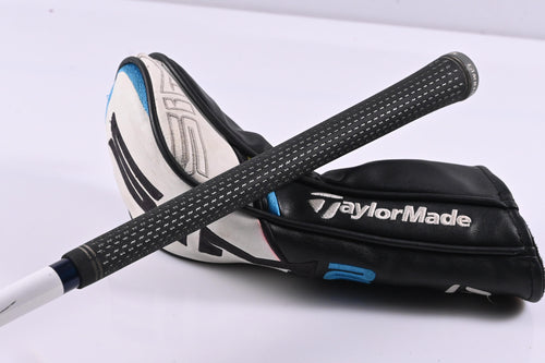 Taylormade SIM2 Max #5 Wood / 18 Degree / Regular Flex Ventus Blue 5 Shaft