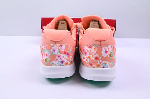 Ladies Skechers Go Golf Max 3 Golf Shoes / UK Size 5 / Peach & White